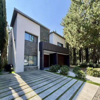 Casa En Venta,El Palomar,Paseo de La Vista Hermosa 209, Tlajomulco de Zúñiga, Jalisco 45643, 5 Habitaciones,5 Baños,Paseo de La Vista Hermosa,2,p0rIUns