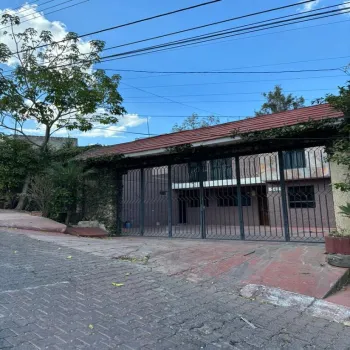 Casa En Venta,Cerro Del Tesoro,Av Farallon 5404, San Pedro Tlaquepaque, Jalisco 45081, 4 Habitaciones,3 Baños,Av Farallon,2,peBHrdy