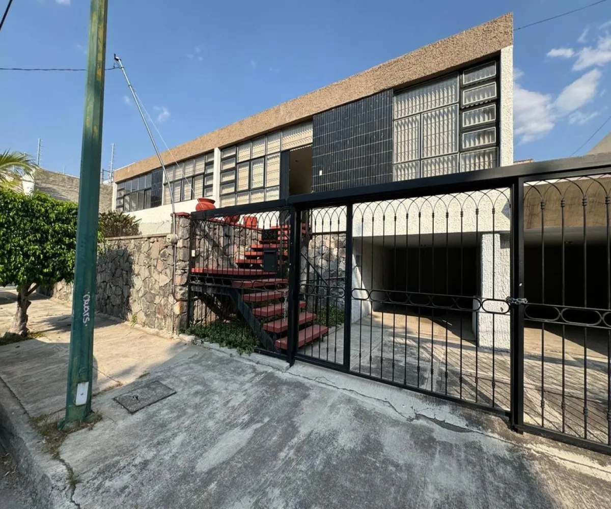 Casa En Venta,Monumental,Montes Pirineos 1854, Guadalajara, Jalisco 44320, 4 Habitaciones,3 Baños,Montes Pirineos ,1,pzaccs4