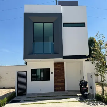 Casa En Venta,Bosques Vallarta,Av. Paseo del Nte 3322 84, Zapopan, Jalisco 45222, 4 Habitaciones,3 Baños,Av. Paseo del Nte ,3,pJtR5tk