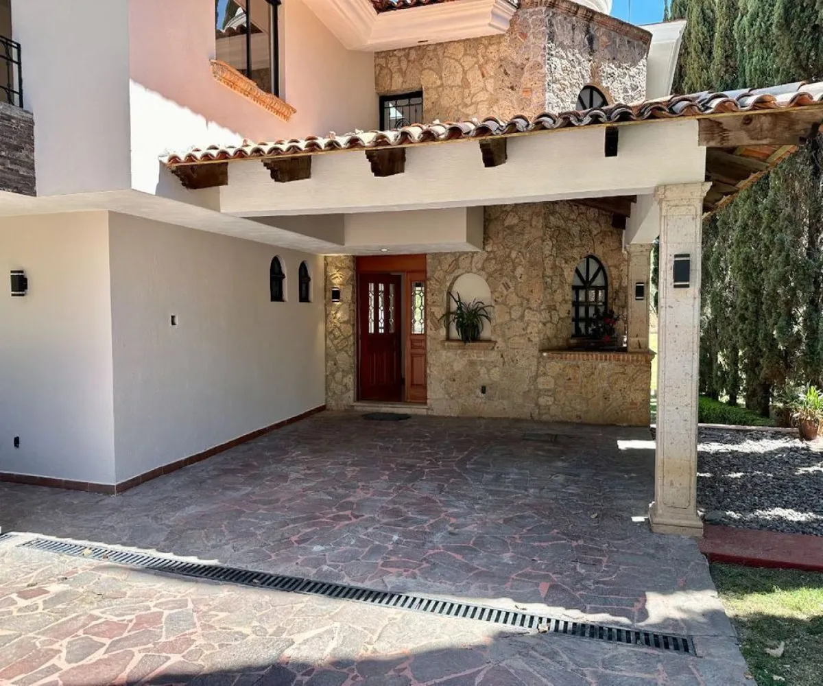 Casa En Venta,Cielo Contry Club,Paseo de la frescura 161, Tlajomulco de Zúñiga, Jalisco 45643, 3 Habitaciones,3 Baños,Paseo de la frescura ,2,p81B7ME