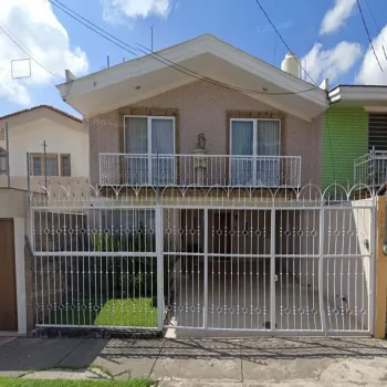 Casa En Venta,Jardines de los Arcos,San Uriel 3435, Guadalajara, Jalisco 44500, 4 Habitaciones,3 Baños,San Uriel,3,p8iS6ua