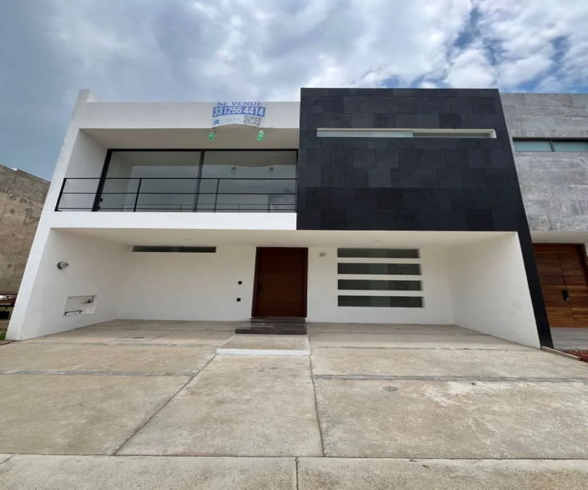 Casa En Venta,Zapopan,Paseo Solares 37, Zapopan, Jalisco 45134, 3 Habitaciones,4 Baños,Paseo Solares,2,pYk9Y0p