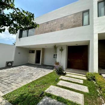 Casa En Venta,Las Villas Residencial ,López Mateos Sur 1450 60, San Jose del Tajo El palomar Tlajomulco de Zúñiga, Jalisco 45640, 3 Habitaciones,3 Baños,López Mateos Sur ,2,p8Fxw05