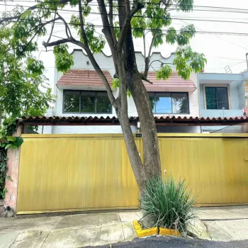 Casa En Venta,Fracc Ciudad Del Sol,Avenida Netzahualcóyotl 164, Zapopan, Jalisco 45050, 4 Habitaciones,3 Baños,Avenida Netzahualcóyotl,2,pAaXd3h