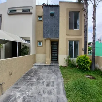 Casa En Venta,Villas de Zapopan,Rinconada de Los Fresnos Norte 138, Zapopan, Jalisco 45133, 3 Habitaciones,3 Baños,Rinconada de Los Fresnos Norte,1,p63ybu5