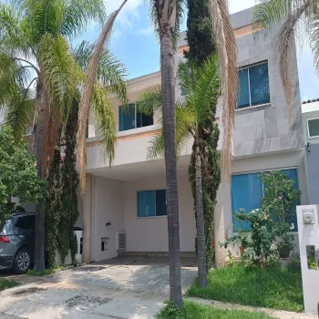 Casa En Venta,Fracc Arcos De Guadalupe,Avenida Ecónomos 6151 7, Zapopan, Jalisco 45037, 3 Habitaciones,4 Baños,Avenida Ecónomos,1,phvF0aR