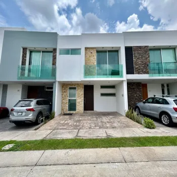 Casa En Renta,Granja Alaada,Avenida Punto Sur 312, Tlajomulco de Zúñiga, Jalisco 45645, 4 Habitaciones,4 Baños,Avenida Punto Sur,1,plAVRqs