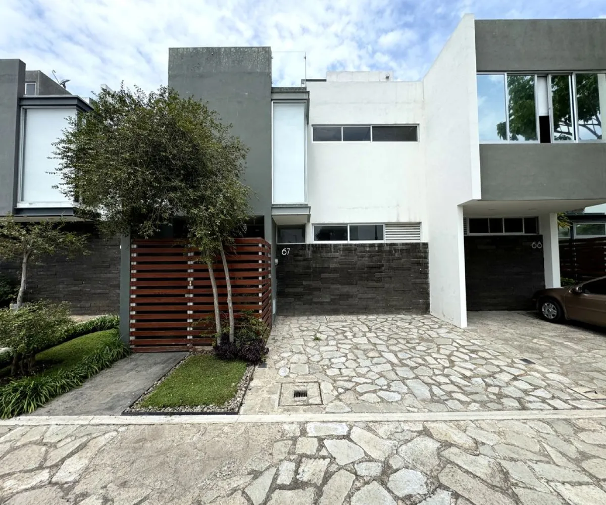 Casa En Venta,Santa Anita,Camino a las Moras 630, Tlajomulco de Zúñiga, Jalisco 45645, 4 Habitaciones,3 Baños,Camino a las Moras,3,pR0l6iy