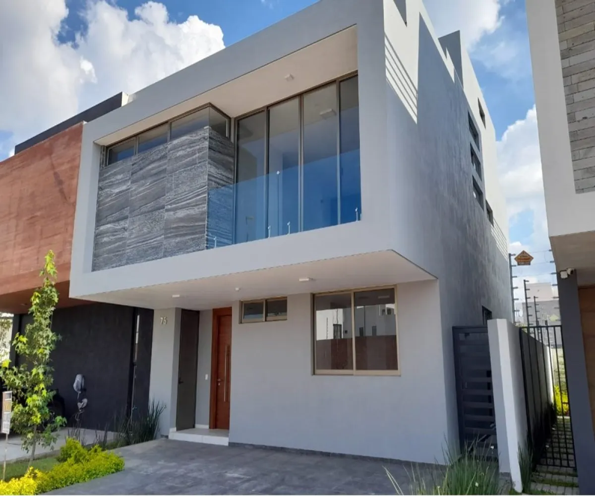 Casa En Venta,Fraccionamiento Bosques Vallarta,Avenida Inglaterra 3468, Zapopan, Jalisco 45019, 4 Habitaciones,5 Baños,Avenida Inglaterra,3,701096