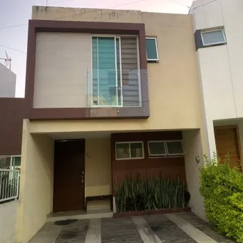 Casa En Venta,Fracc Valle De San Isidro,Avenida Camino a Bosque de San Isidro 951, Zapopan, Jalisco 45133, 3 Habitaciones,2 Baños,Avenida Camino a Bosque de San Isidro,1,pePfgqD