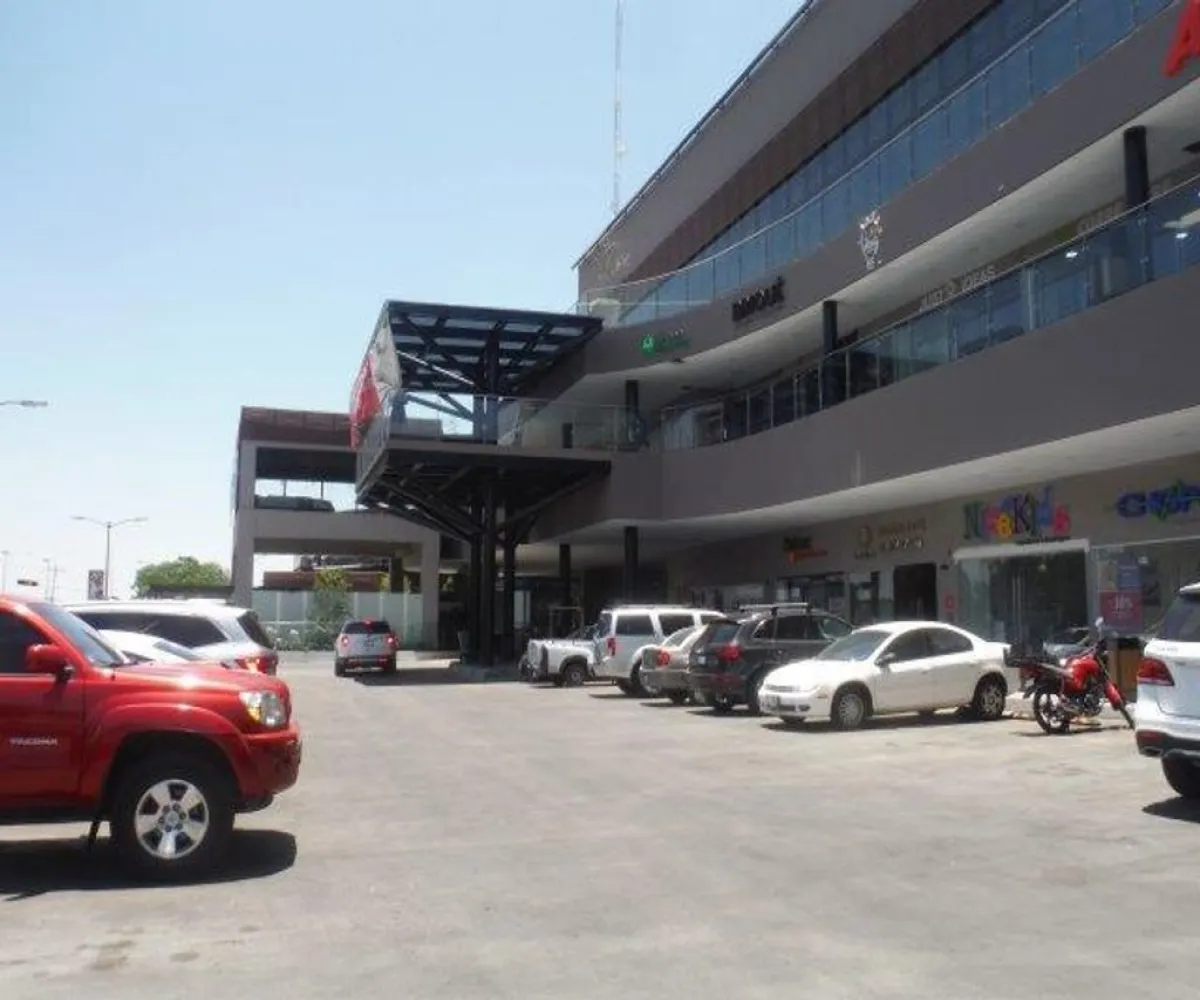 Local En Venta,Valle Real,Av. Santa Margarita 4246 C23, Zapopan, Jalisco 45019,2 Baños,Av. Santa Margarita,pLF2OXn