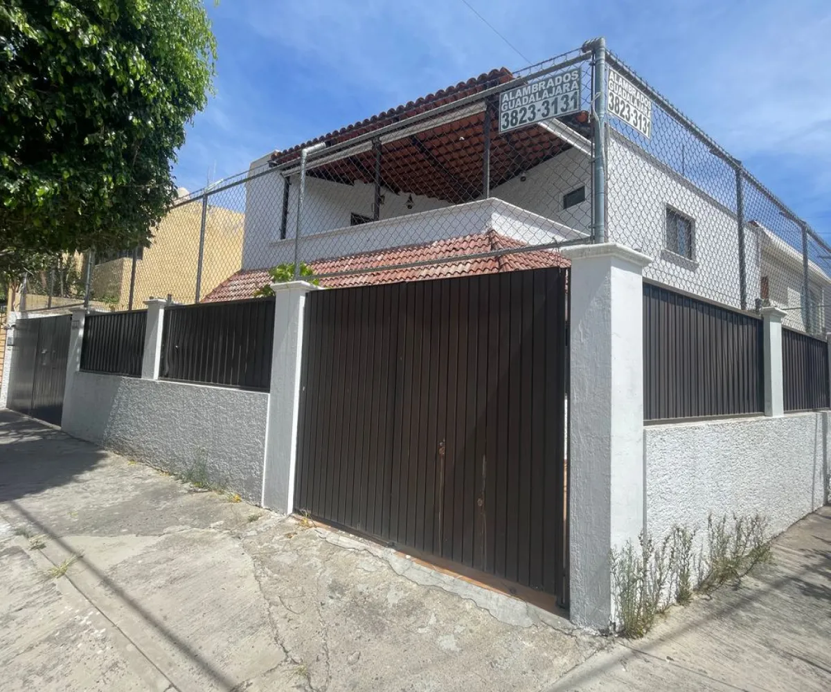 Casa En Venta,Loma Bonita,Perla 3841, Zapopan, Jalisco 45086, 4 Habitaciones,3 Baños,Perla,2,pOZVbT3