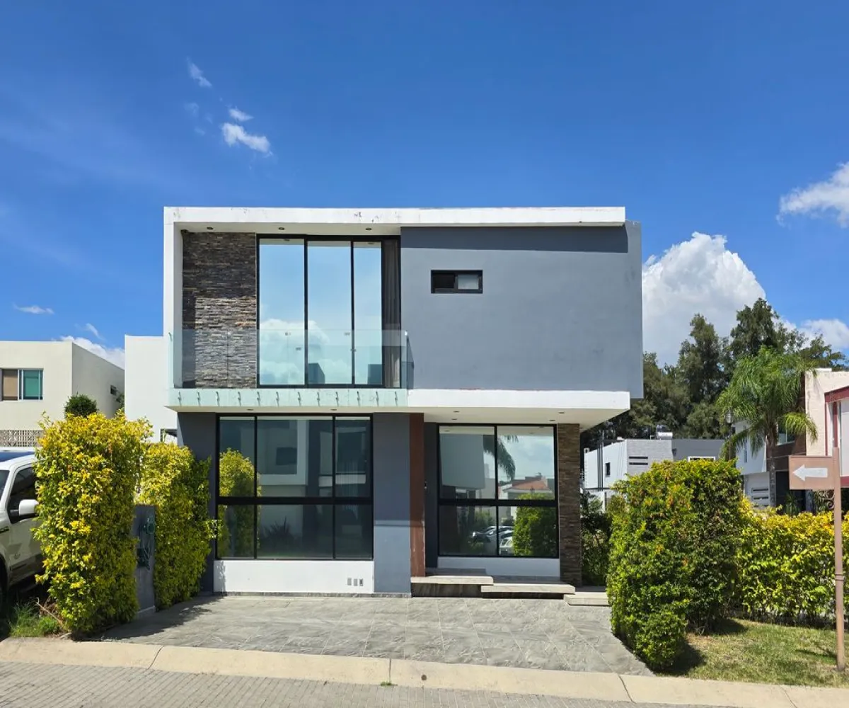 Casa En Venta,Casa Fuerte,Paseo la Ciudadela S/N, Tlajomulco de Zúñiga, Jalisco 45645, 4 Habitaciones,4 Baños,Paseo la Ciudadela,2,pHXnFmA