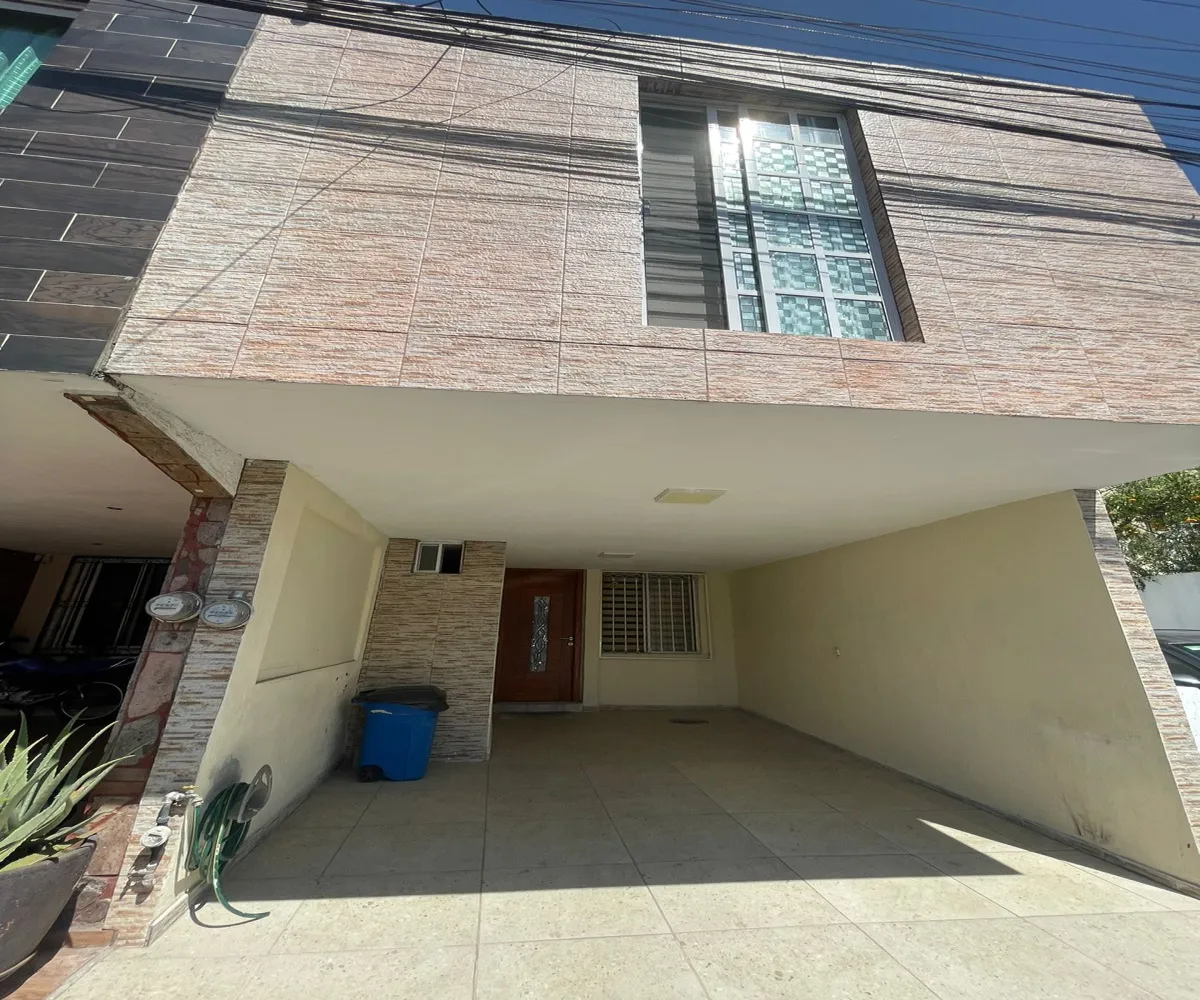 Casa En Venta,Real de Valdepeñas,Av Valdepeñas 3110 8, Zapopan, Jalisco 45130, 3 Habitaciones,2 Baños,Av Valdepeñas,2,717013