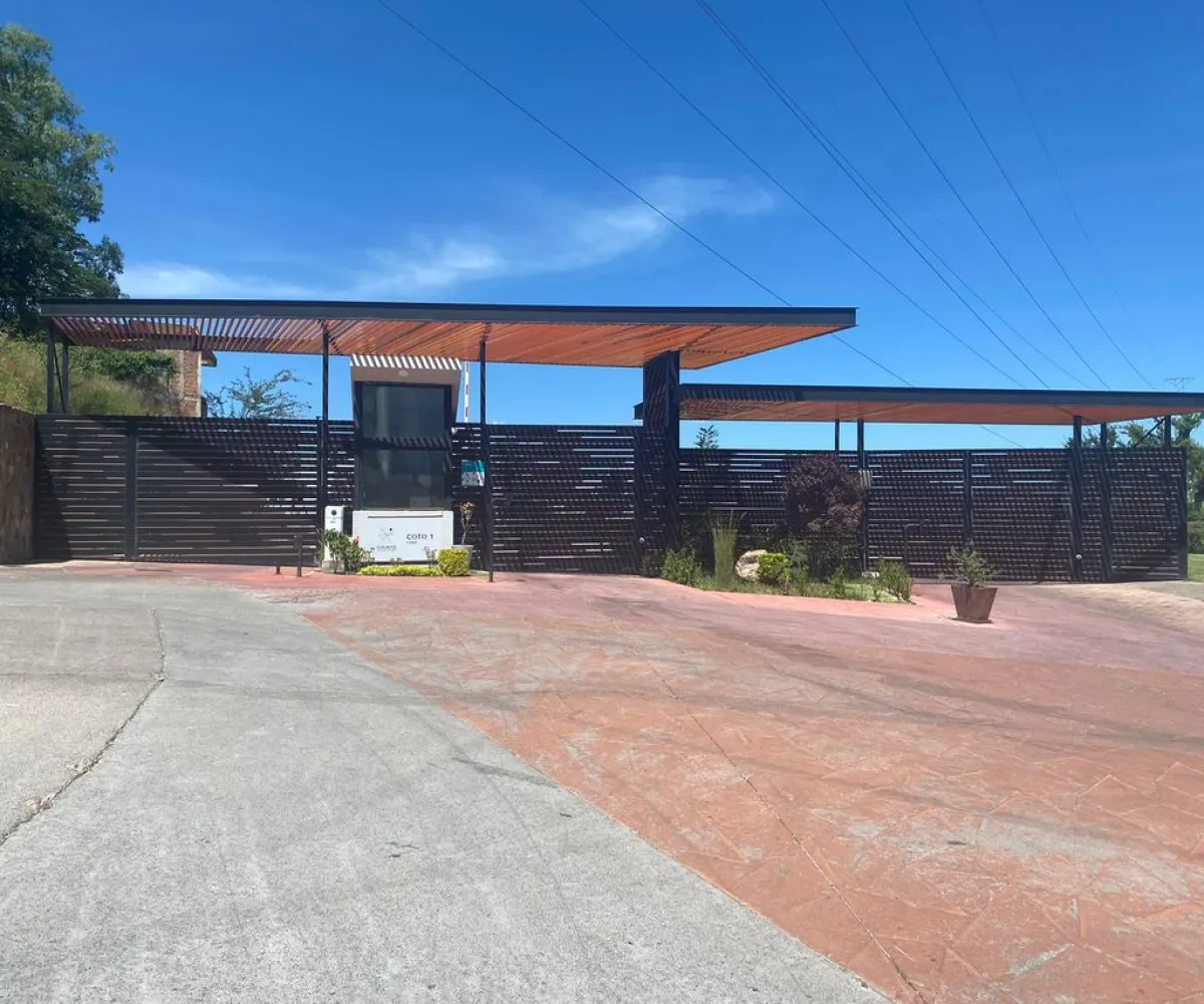 Casa En Venta,Colinas de San Isidro,av camino de los parques 3363 S/N, Zapopan, Jalisco 45133, 3 Habitaciones,2 Baños,av camino de los parques 3363,2,phDhHEE