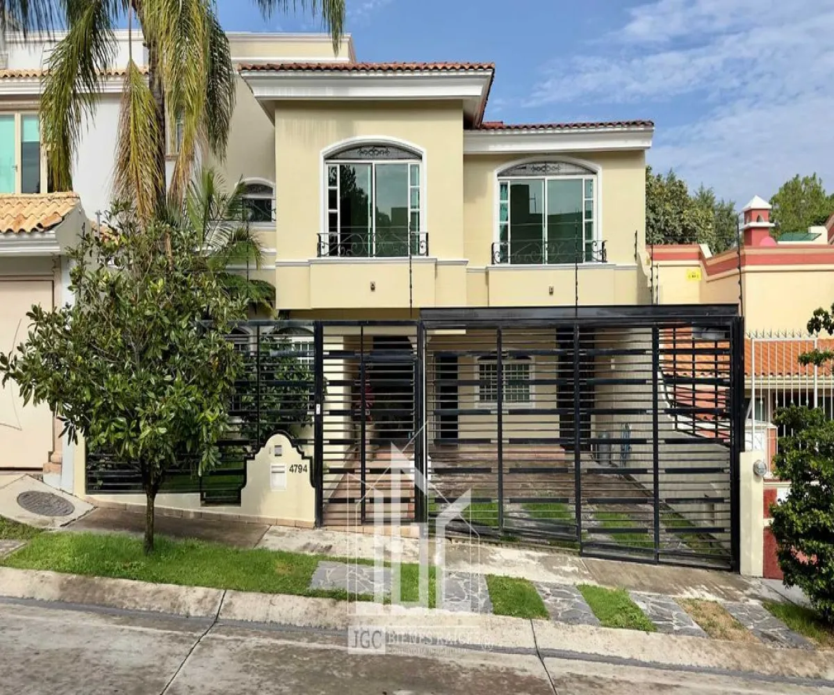 Casa En Venta,Bugambilias,Avenida del Reno Poniente 4794, Zapopan, Jalisco 45237, 4 Habitaciones,4 Baños,Avenida del Reno Poniente,3,pEVOgpv