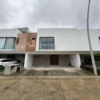 Casa En Renta,Zapopan,Av. E 923, Zapopan, Jalisco 45134, 4 Habitaciones,2 Baños,Av. E,3,pdxCPf5