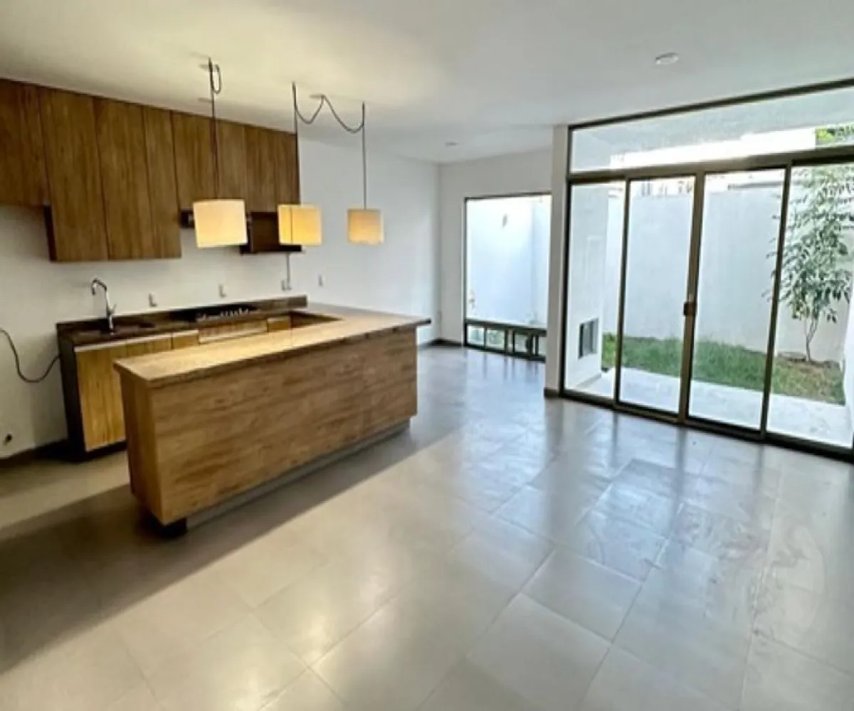 Casa En Venta,Punto Sur,Av. Punto Sur, Los Gavilanes S/N, Tlajomulco de Zúñiga, Jalisco 45645, 3 Habitaciones,2 Baños,Av. Punto Sur, Los Gavilanes,2,p4s3o89