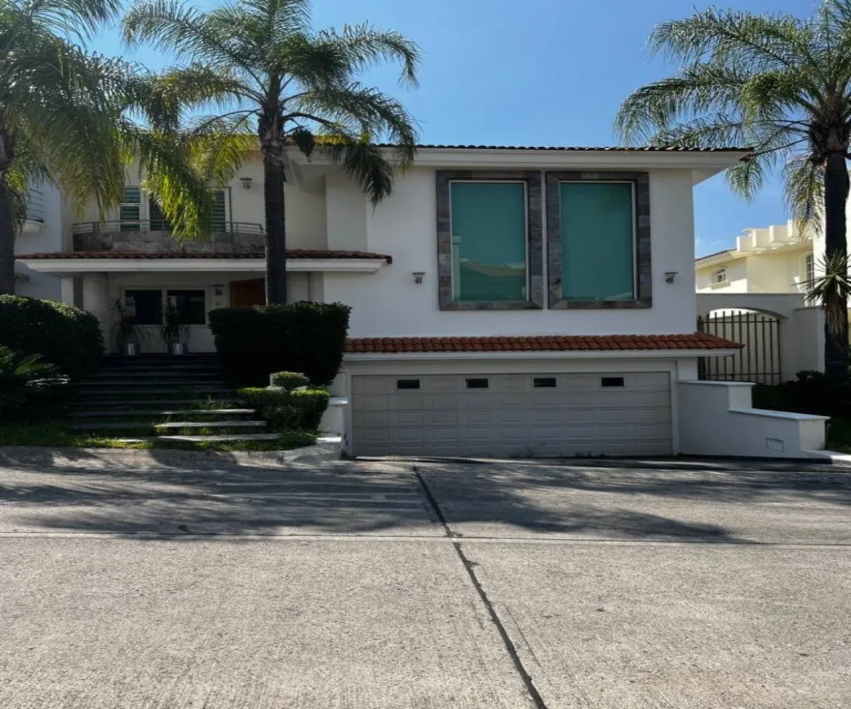 Casa En Venta,Puerta De Hierro,Sendero De Las Palmas 10, Zapopan, Jalisco 45116, 3 Habitaciones,5 Baños,Sendero De Las Palmas,3,721732