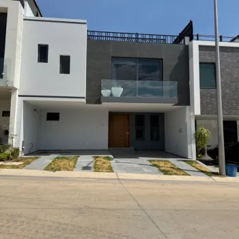 Casa En Venta,Zapopan,Avenida F 5250, Zapopan, Jalisco 45134, 3 Habitaciones,2 Baños,Avenida F,2,p2rjbik