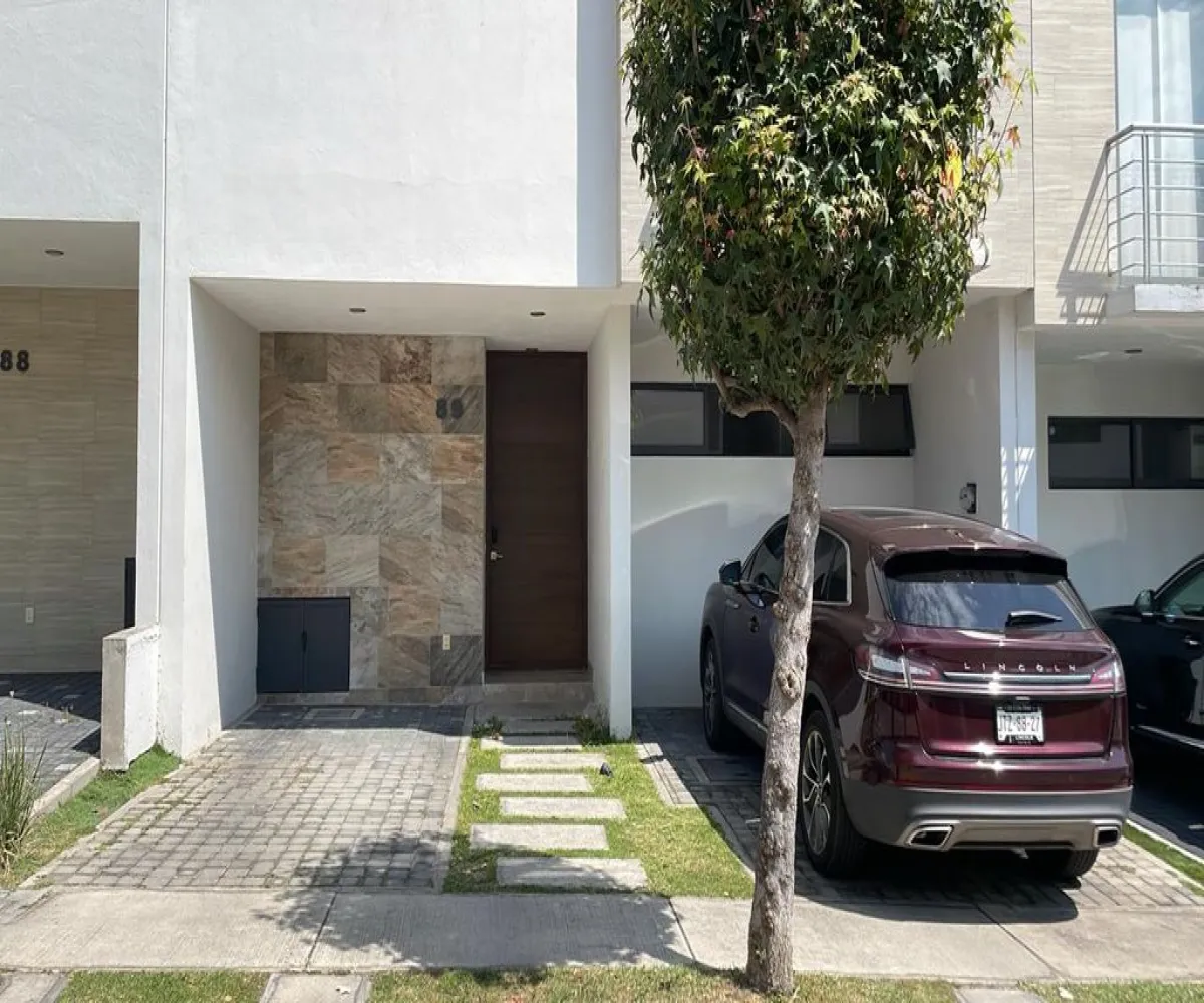 Casa En Venta,El Palomar,Lopez Mateos Sur 1450, Tlajomulco de Zúñiga, Jalisco 45643, 3 Habitaciones,1 Baño,Lopez Mateos Sur ,2,pDM3Wro