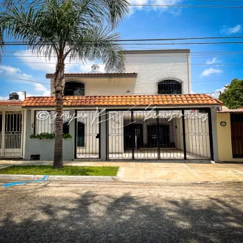 Casa En Venta,Jardines del Country,Calle Manuel de Mimbela 1666, Guadalajara, Jalisco 44218, 5 Habitaciones,4 Baños,Calle Manuel de Mimbela,1,pWEXLe2