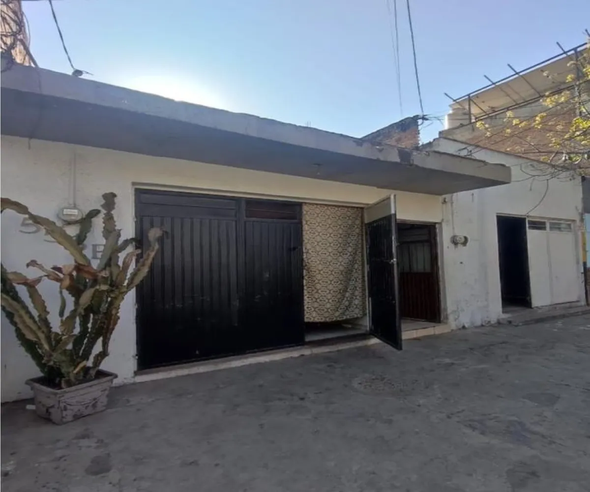 Casa En Venta,Constitución,Licenciado R. Martínez de E. 558, Zapopan, Jalisco 45180, 3 Habitaciones,1 Baño,Licenciado R. Martínez de E.,1,pvFuIvR