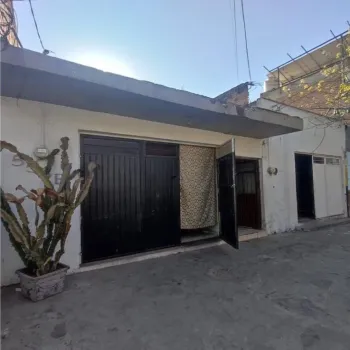 Casa En Venta,Constitución,Licenciado R. Martínez de E. 558, Zapopan, Jalisco 45180, 3 Habitaciones,1 Baño,Licenciado R. Martínez de E.,1,pvFuIvR