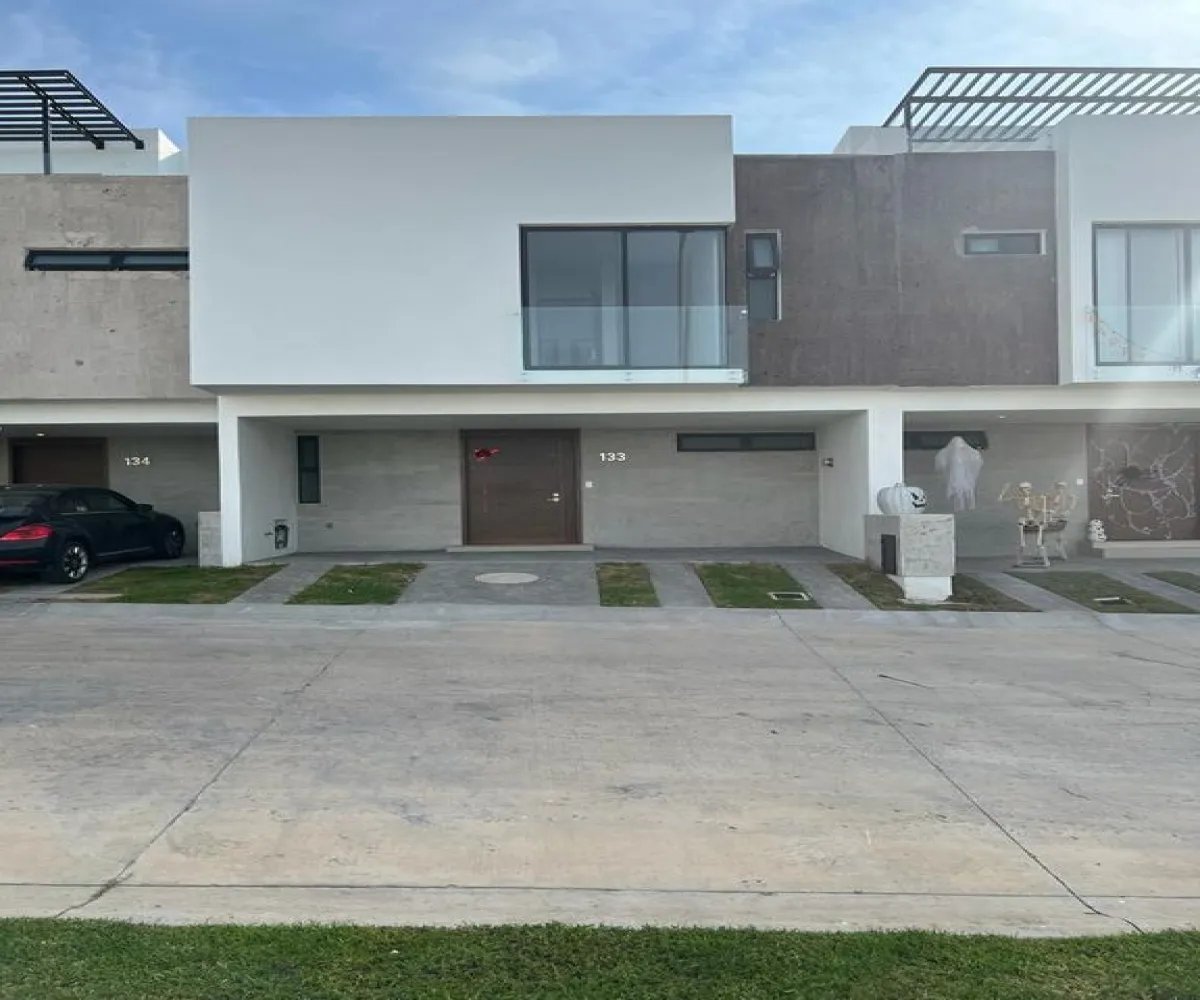 Casa En Renta,Zapopan,Av. E 923, Zapopan, Jalisco 45134, 3 Habitaciones,2 Baños,Av. E,1,plUQUHd