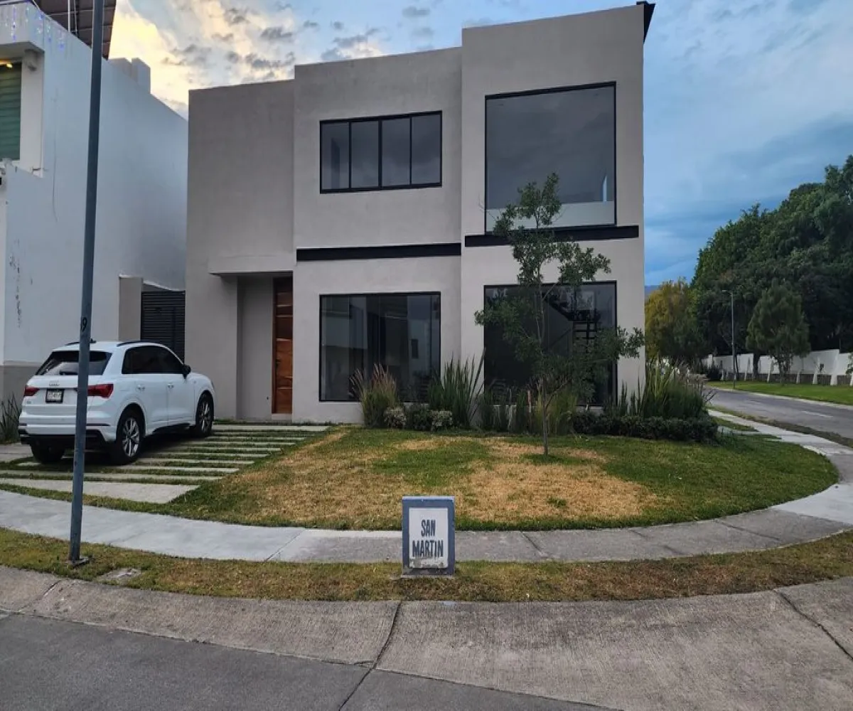 Casa En Venta,Santa Ana Tepetitlán,Boulevard Bosques de Santa Anita 410 61, Tlajomulco de Zúñiga, Jalisco 45640, 3 Habitaciones,3 Baños,Boulevard Bosques de Santa Anita,2,pwtBhIe