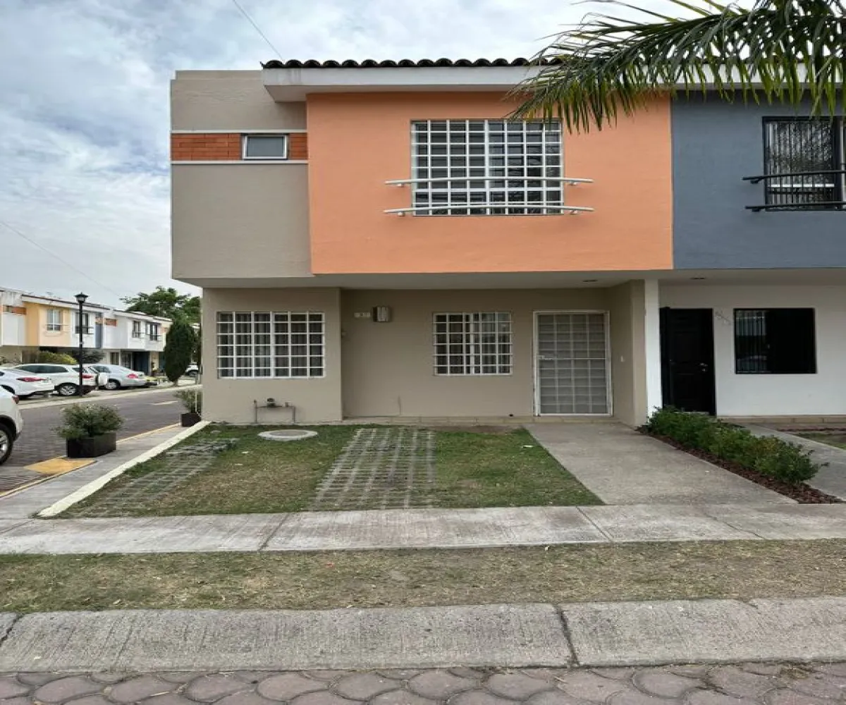 Casa En Venta,Parques del Bosque,Padre Xavier Scheifler de Amezaga 835 87, San Pedro Tlaquepaque, Jalisco 45609, 2 Habitaciones,2 Baños,Padre Xavier Scheifler de Amezaga,2,p2v75u6