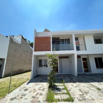 Casa En Renta,PUNTO SUR ,Avenida Magallanes 1130, San Pedro Tlaquepaque, Jalisco 45601, 4 Habitaciones,3 Baños,Avenida Magallanes,1,p172Qp9