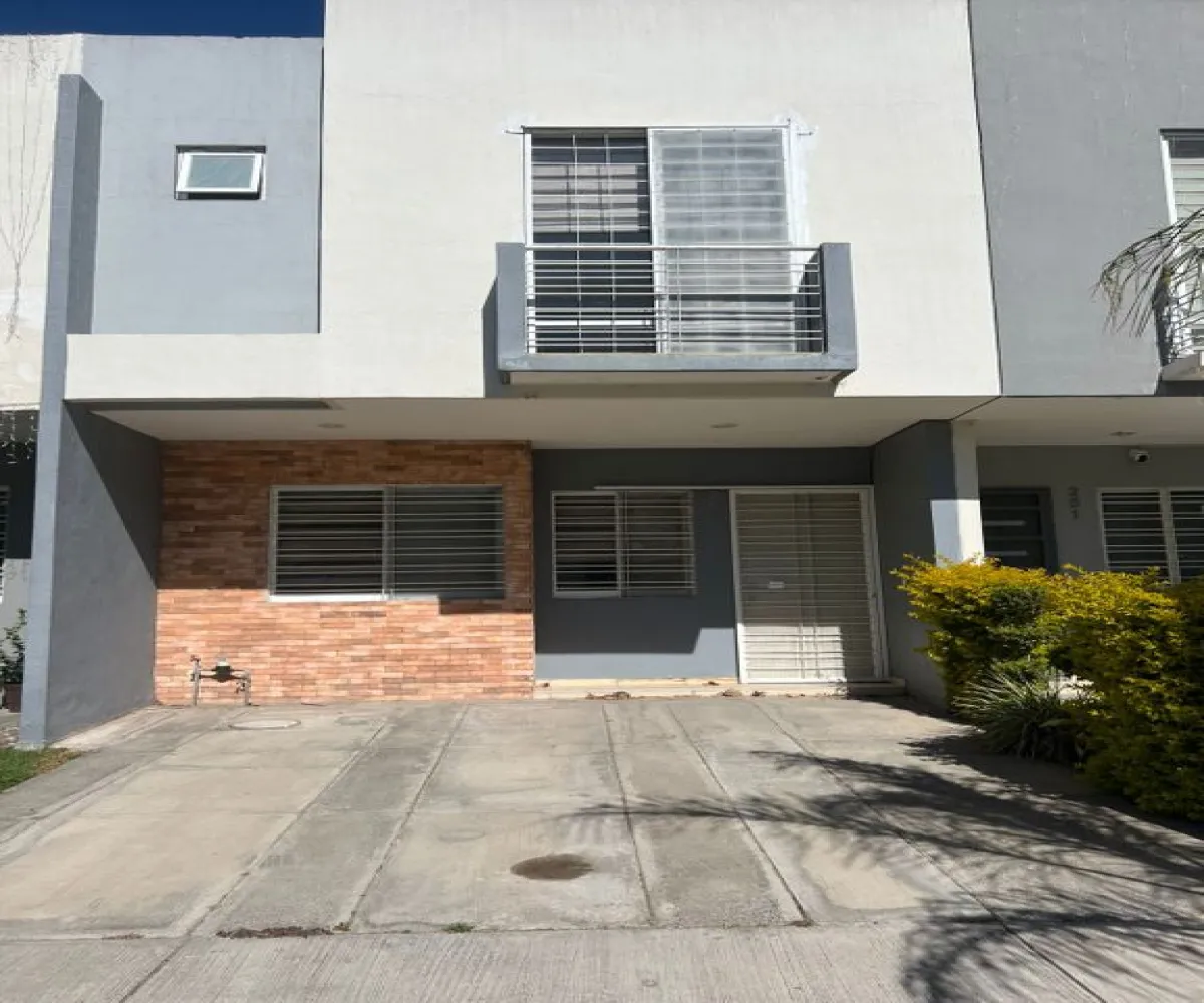 Casa En Venta,Parques de Tesistán,Calle Río Blanco 1511 250, Zapopan, Jalisco 45134, 3 Habitaciones,2 Baños,Calle Río Blanco,2,pTBaLq4