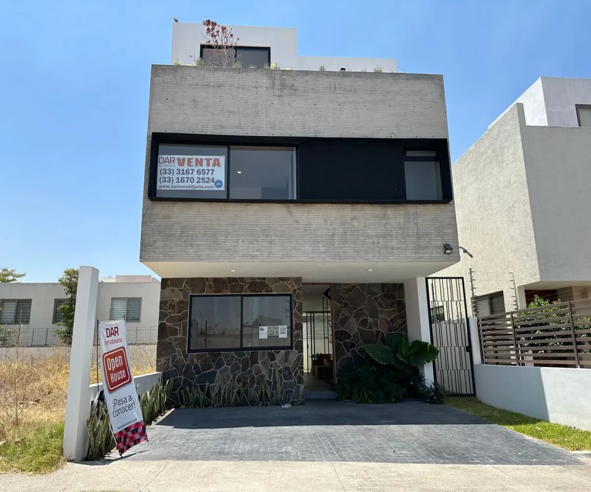 Casa En Venta,Bosques Vallarta,Circuito del Bosque 326, Zapopan, Jalisco 45134, 4 Habitaciones,5 Baños,Circuito del Bosque,3,ptAbqPz