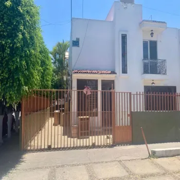 Casa En Renta,Jardines de La Cruz,Avenida Miguel López de Legaspi 1879, Guadalajara, Jalisco 44950, 4 Habitaciones,2 Baños,Avenida Miguel López de Legaspi,1,p3gbAf0