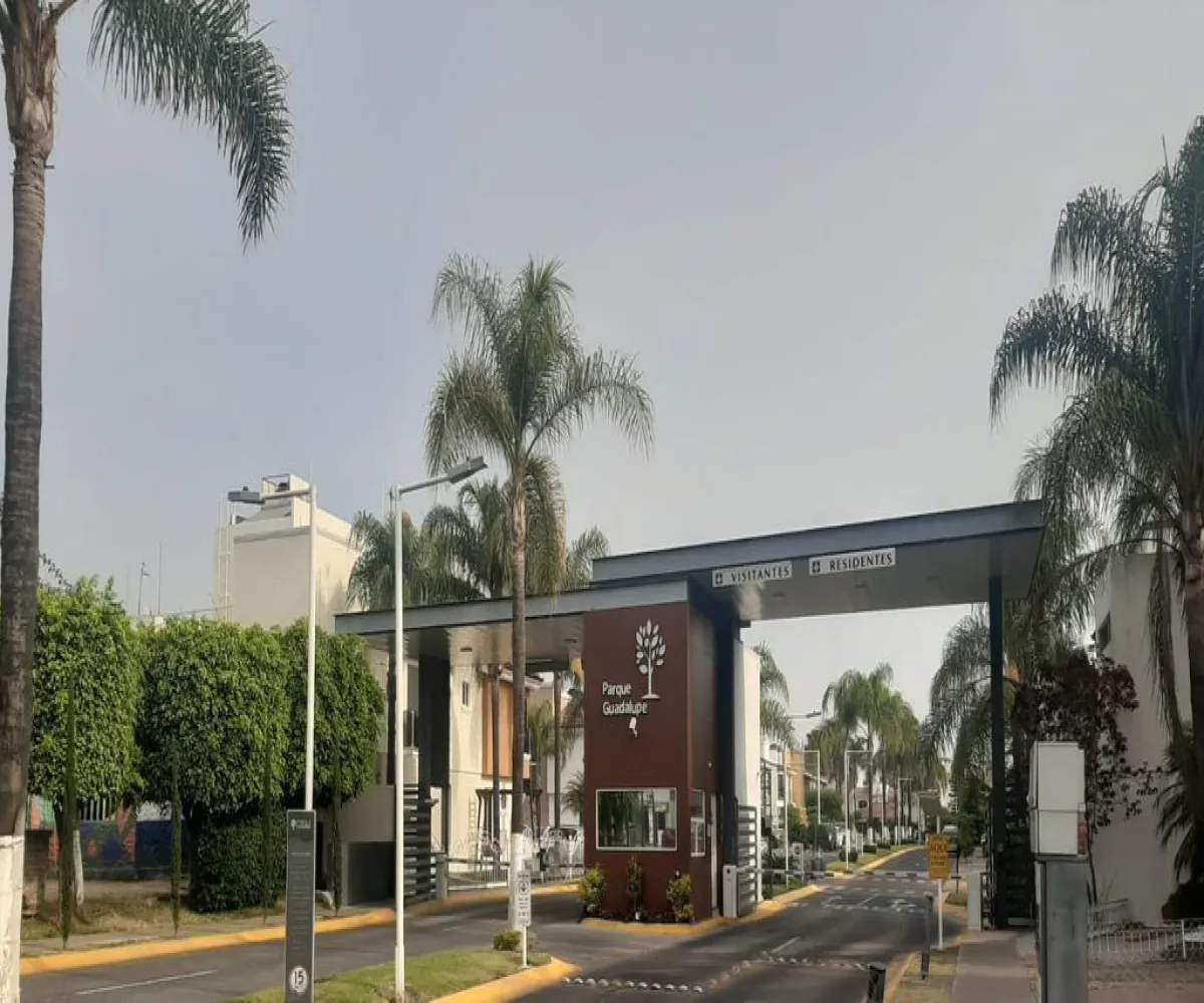 Casa En Renta,Plaza Guadalupe,Avenida Guadalupe 6490, Zapopan, Jalisco 45037, 3 Habitaciones,2 Baños,Avenida Guadalupe,1,pRpZcnQ