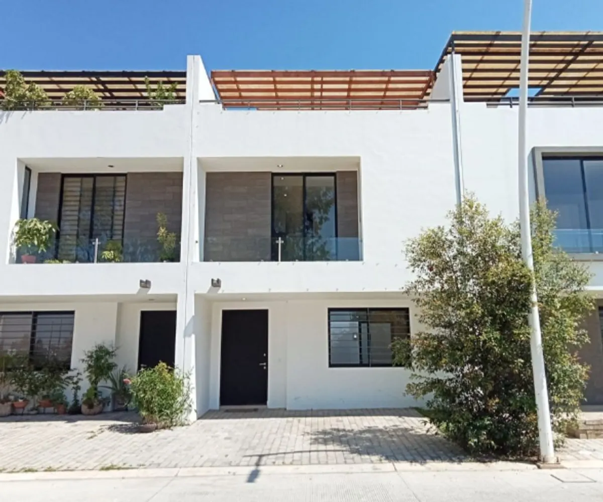 Casa En Venta,Tesistan,Avenida San Ignacio 336 11, Zapopan, Jalisco 45134, 3 Habitaciones,3 Baños,Avenida San Ignacio,3,pSYO4rK