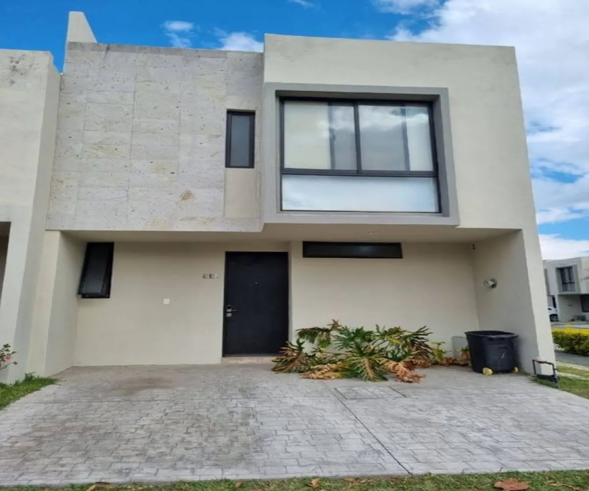 Casa En Renta,Santa Ana Tepetitlan,Camino Santa Ana Tepetitlan 1606, Zapopan, Jalisco 45039, 4 Habitaciones,3 Baños,Camino Santa Ana Tepetitlan,1,pFuQp9N