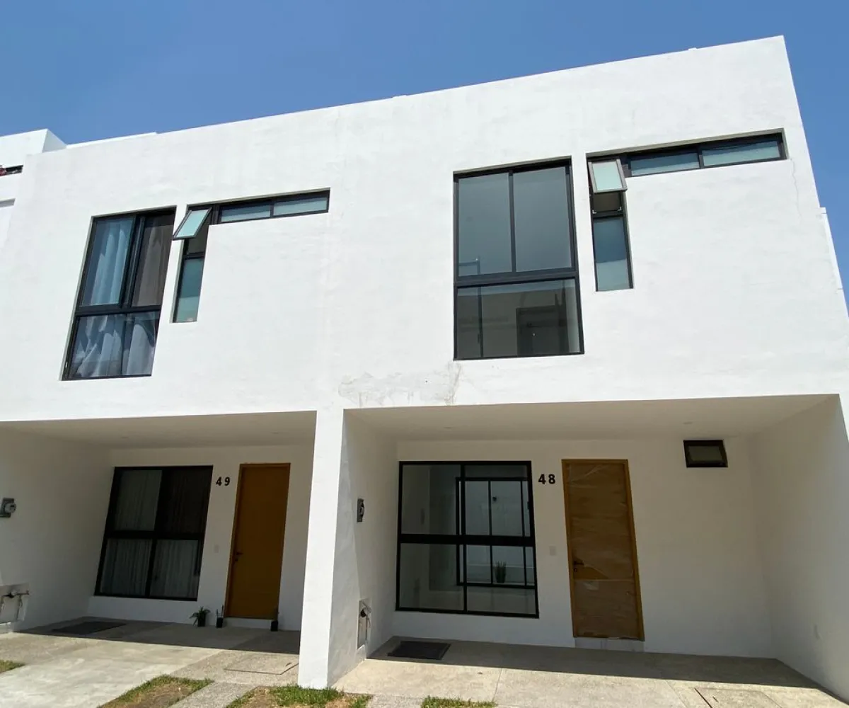 Casa En Venta,Santa Ana Tepetitlán,Calle Prolongacion Guardia Nacional 2274, Zapopan, Jalisco 45230, 3 Habitaciones,3 Baños,Calle Prolongacion Guardia Nacional,3,pAagc10