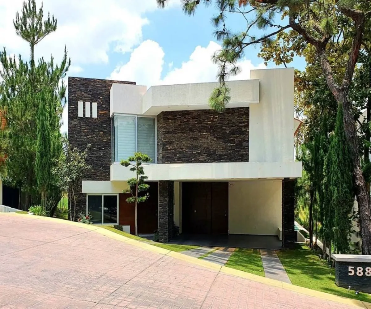 Casa En Venta,Cielo Country Club,Circuito Jardin del Cielo 588, Tlajomulco de Zúñiga, Jalisco 45640, 3 Habitaciones,2 Baños,Circuito Jardin del Cielo,1,pZgCUtm