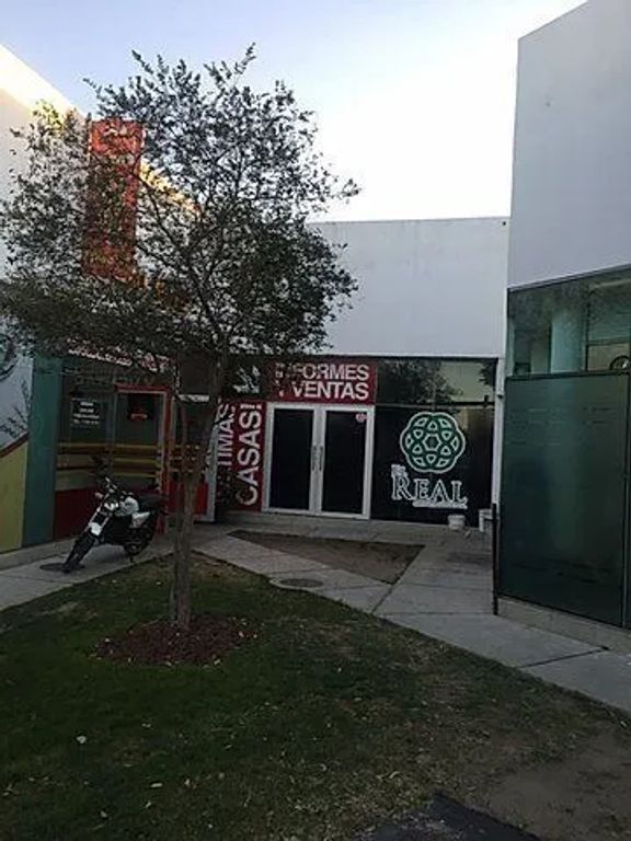 Jardin Real Avenida Aviacion