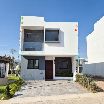 Casa En Venta,Avenida Adamar 872, Tlajomulco de Zúñiga, Jalisco 45646, 4 Habitaciones,3 Baños,Avenida Adamar,2,ppGbSxA