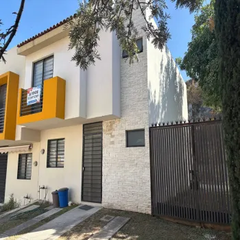 Casa En Venta,Cortijo San Agustin,Avenida Río Deva 146, Tlajomulco de Zúñiga, Jalisco 45645, 3 Habitaciones,2 Baños,Avenida Río Deva,2,pch9m0Y