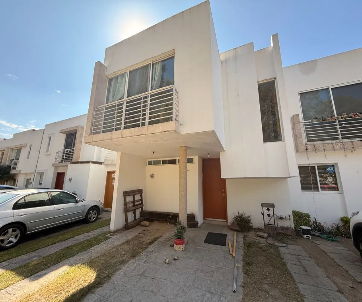 Casa En Venta,Bosque real,Boulevard la Loma 1000, Tlajomulco de Zúñiga, Jalisco 46640, 3 Habitaciones,3 Baños,Boulevard la Loma,2,pd5sjg8