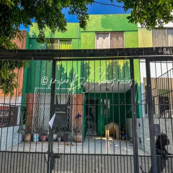 Casa En Venta,Independencia,Avenida Fidel Velazquez 240, Guadalajara, Jalisco 44379, 4 Habitaciones,2 Baños,Avenida Fidel Velazquez,1,pO49M7d