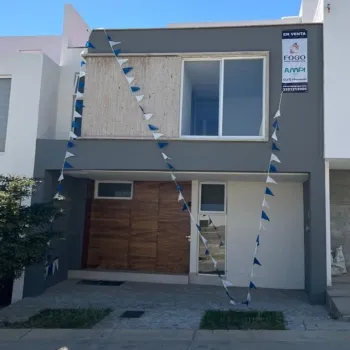 Casa En Venta,COTO GALARZA, CAPITAL NORTE,Avenida Paseo de la Cantera 177, Zapopan, Jalisco 45134, 4 Habitaciones,3 Baños,Avenida Paseo de la Cantera,3,pj9MBmT