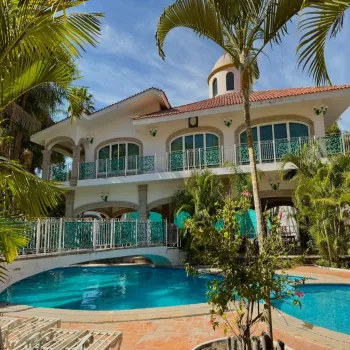 Casa En Venta,FRACCIONAMIENTO BUENAVISTA,AVENIDA BUENA VISTA 9, Tlajomulco de Zúñiga, Jalisco 45640, 5 Habitaciones,6 Baños,AVENIDA BUENA VISTA ,1,pePgSLL