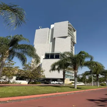 Departamento En Venta,La Rioja,Avenida Adolfo López Mateos Sur 7000 201, Tlajomulco de Zúñiga, Jalisco 45645, 2 Habitaciones,2 Baños,Avenida Adolfo López Mateos Sur,1,pTepiHt