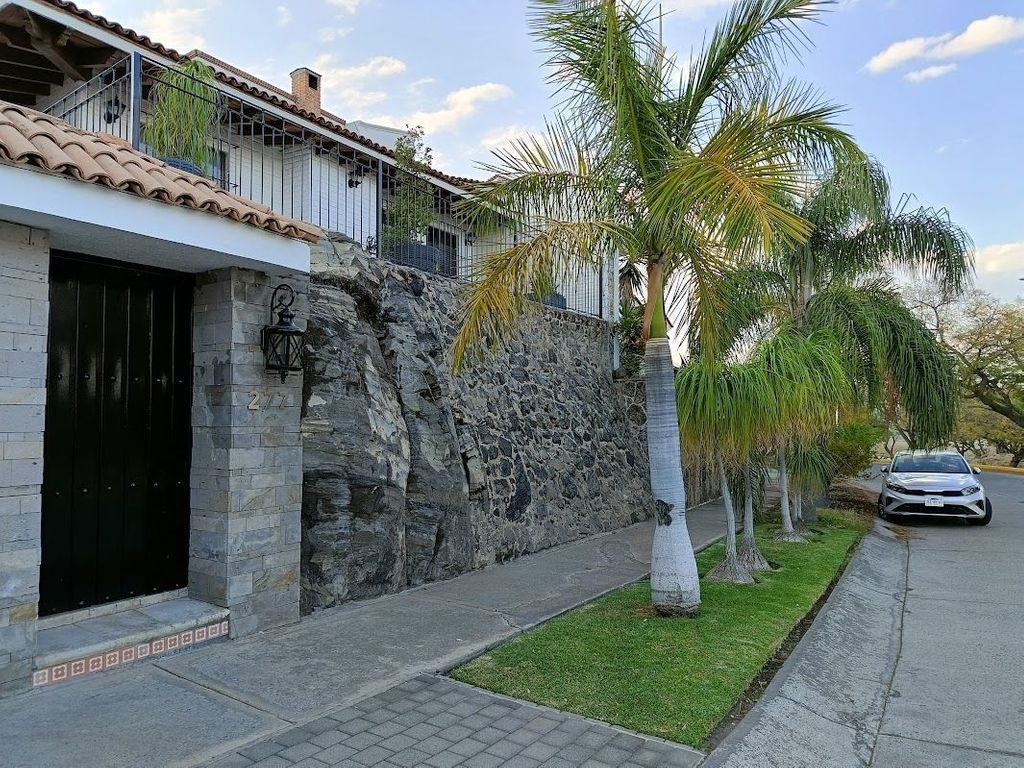 Ciudad Bugambilias Circuito del Lince Oriente 3 Habitaciones